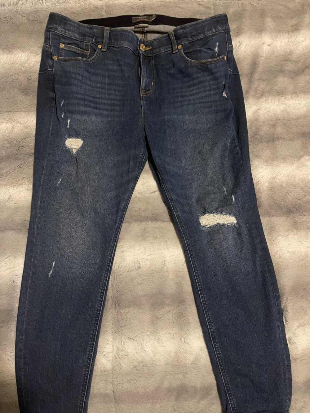 TORRID PLUS SIZE 20S BOMBSHELL SKINNY DISTRESSED BLUE DENIM JEANS